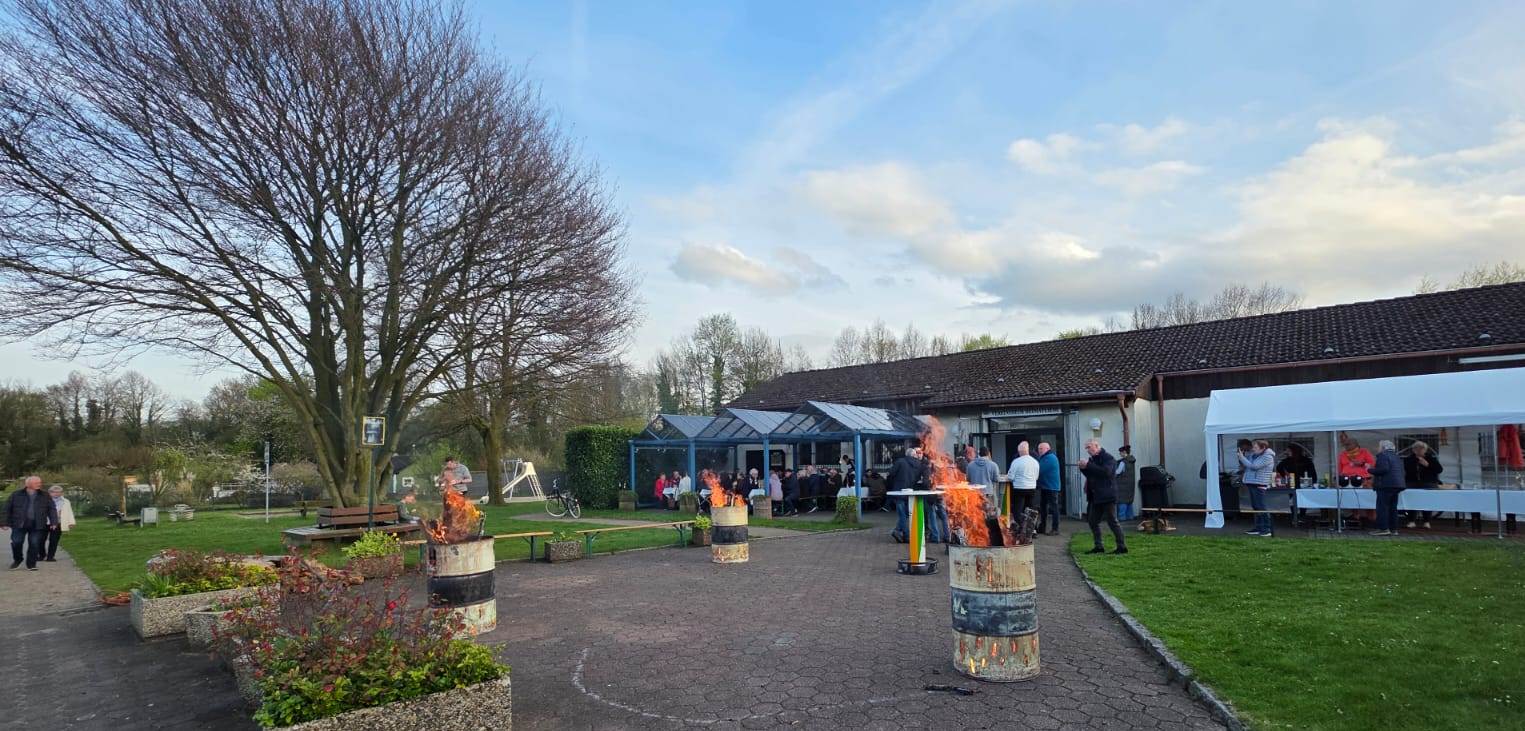 Osterleuchten in der "Heimatliebe". Gemütliche und behagliche gemeinsame Abendstunden unter Gartenfreunden.News vom 10.04.2026